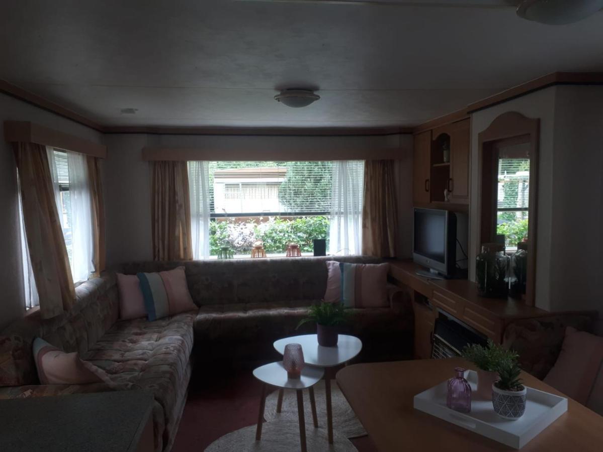 Caravan In Bosrijk Gebied Hotel เซาด์ลาเรน ภายนอก รูปภาพ